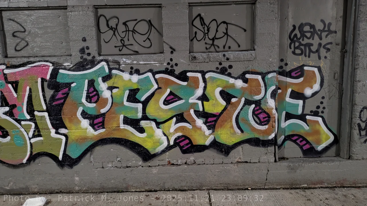 PESTE behind Safeway