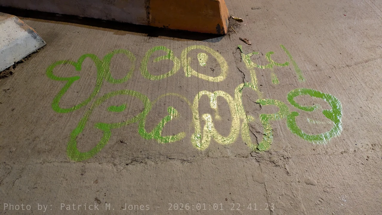 YogaPants green hollow